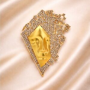 Gaze Abstract Face Crystal Brooch